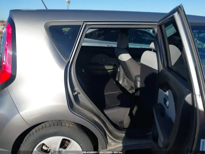 2015 KIA SOUL  
