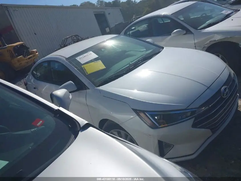 2020 HYUNDAI ELANTRA SE