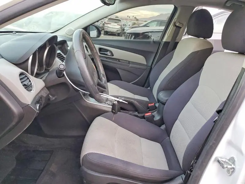 2015 CHEVROLET CRUZE LS  