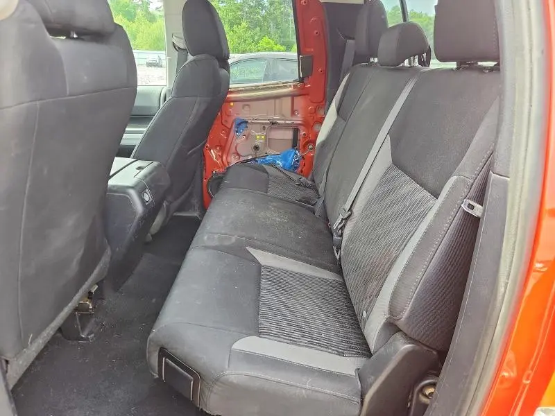 2016 TOYOTA TUNDRA SR5  