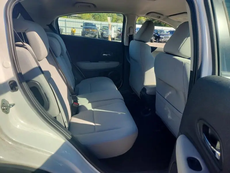2021 HONDA HR-V LX  