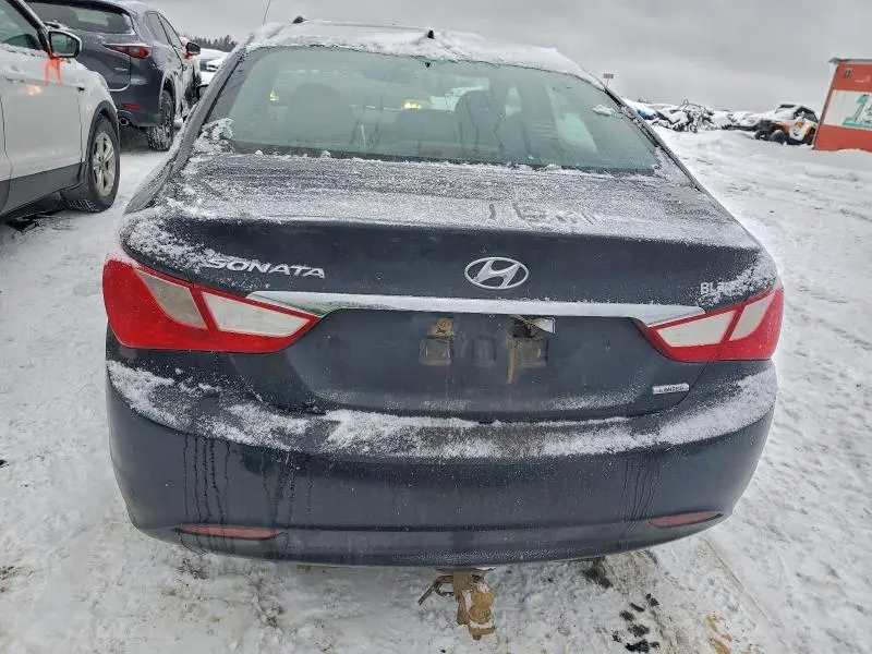 2013 HYUNDAI SONATA SE  
