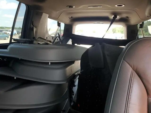 2021 CHEVROLET SUBURBAN C1500 LT  
