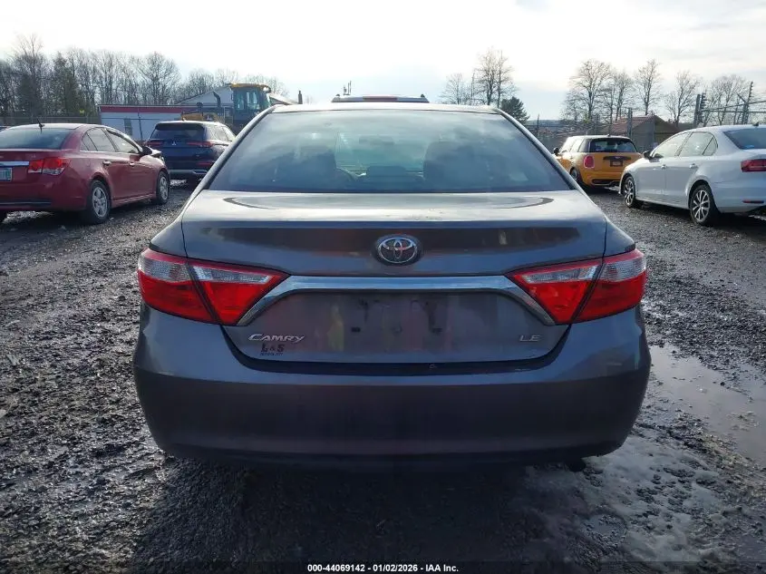 2016 TOYOTA CAMRY LE