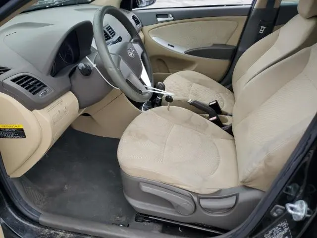 2012 HYUNDAI ACCENT GLS  