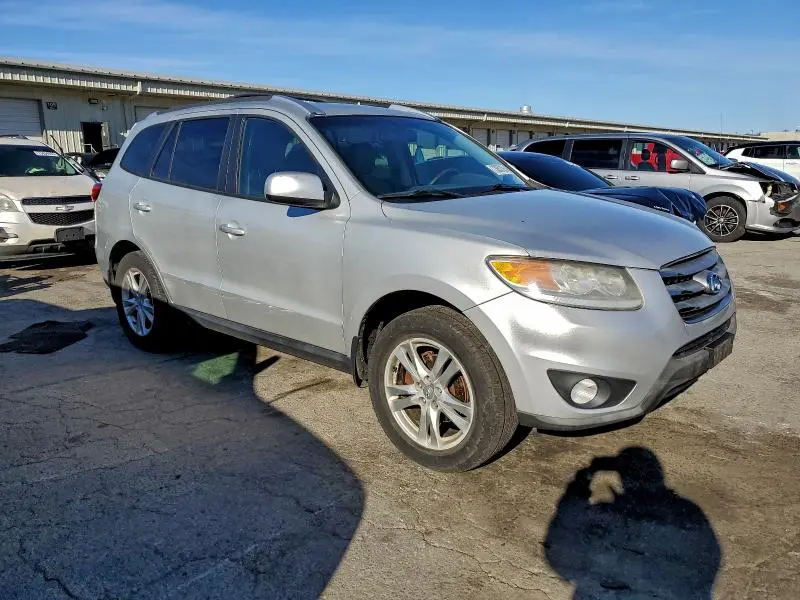 2012 HYUNDAI SANTA FE SE  
