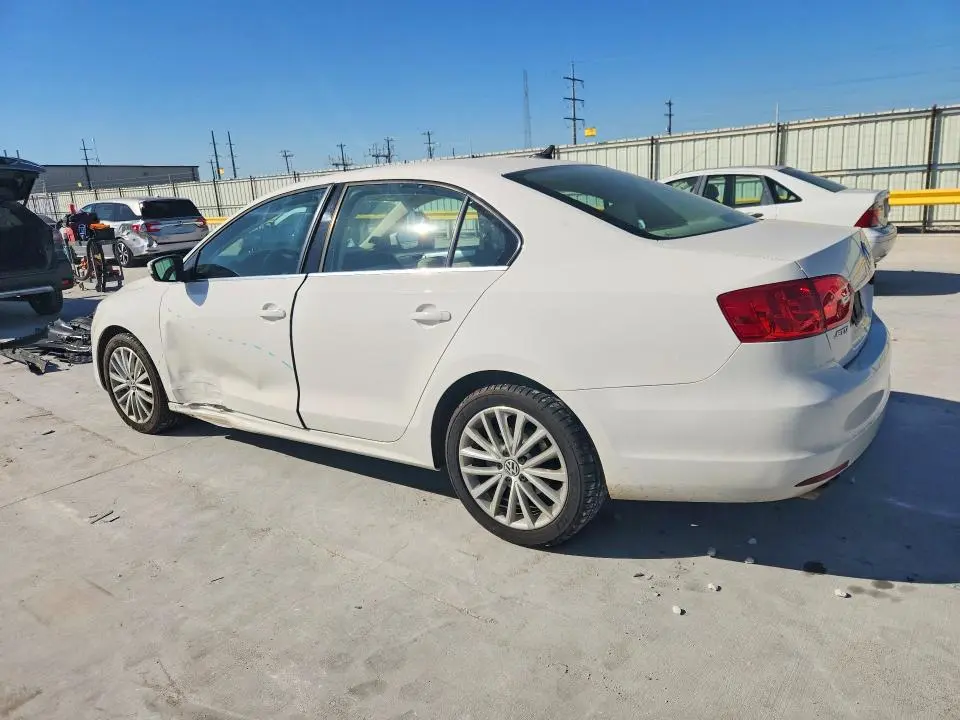 2012 VOLKSWAGEN JETTA SEL  