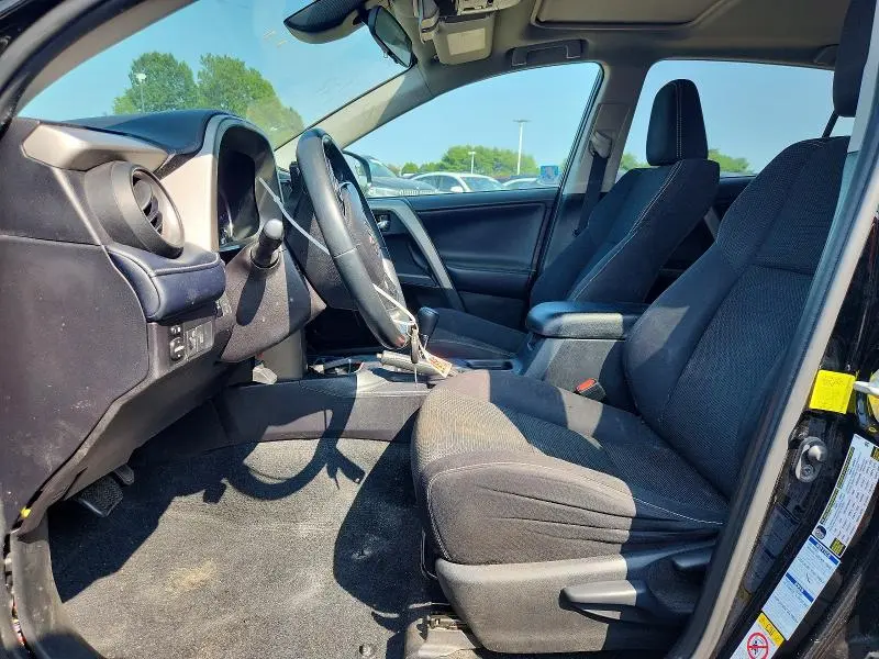 2018 TOYOTA RAV4 XLE  