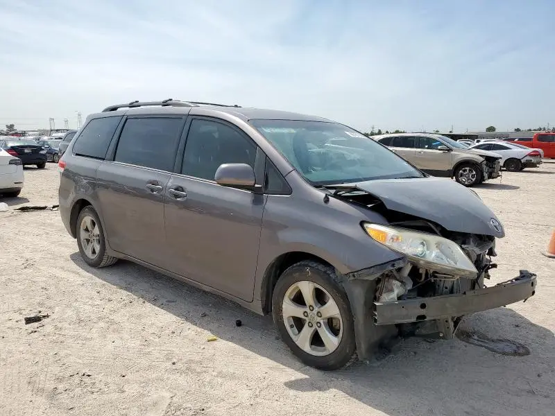 2012 TOYOTA SIENNA LE  