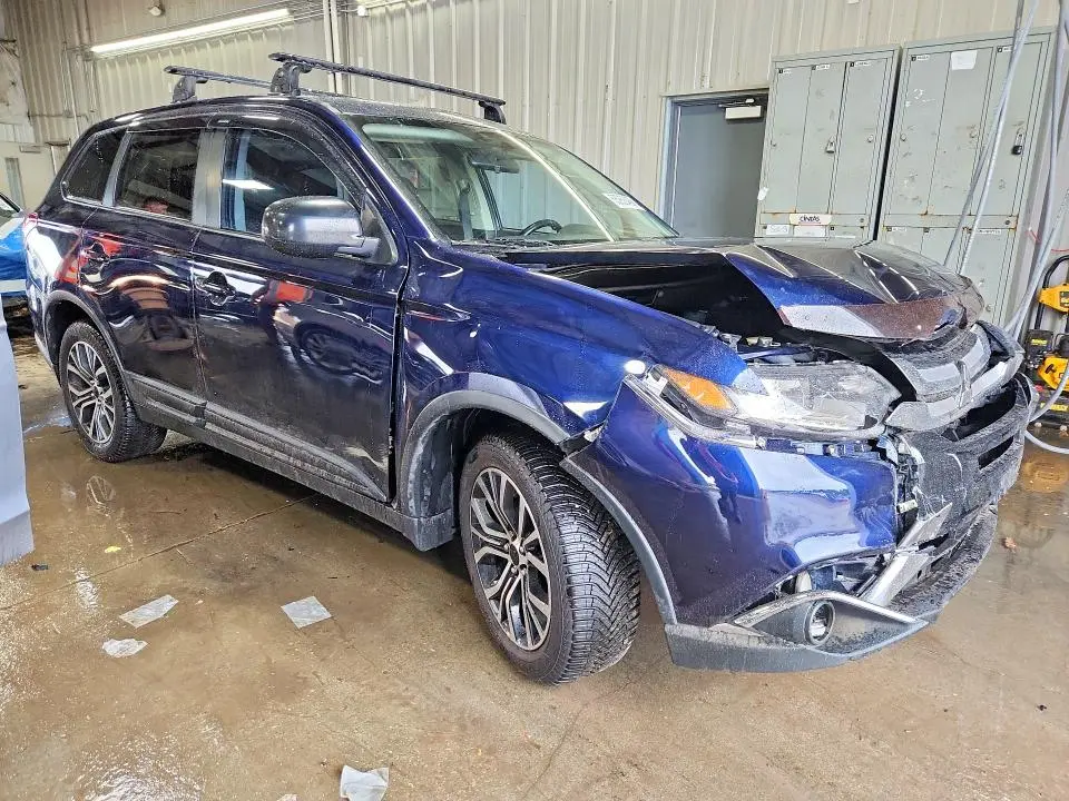 2016 MITSUBISHI OUTLANDER SE  