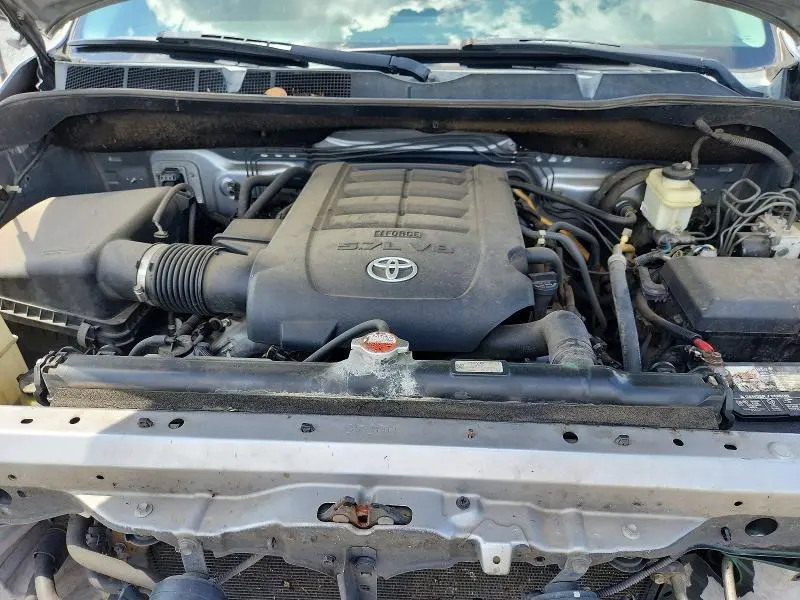 2011 TOYOTA TUNDRA DOUBLE CAB SR5  