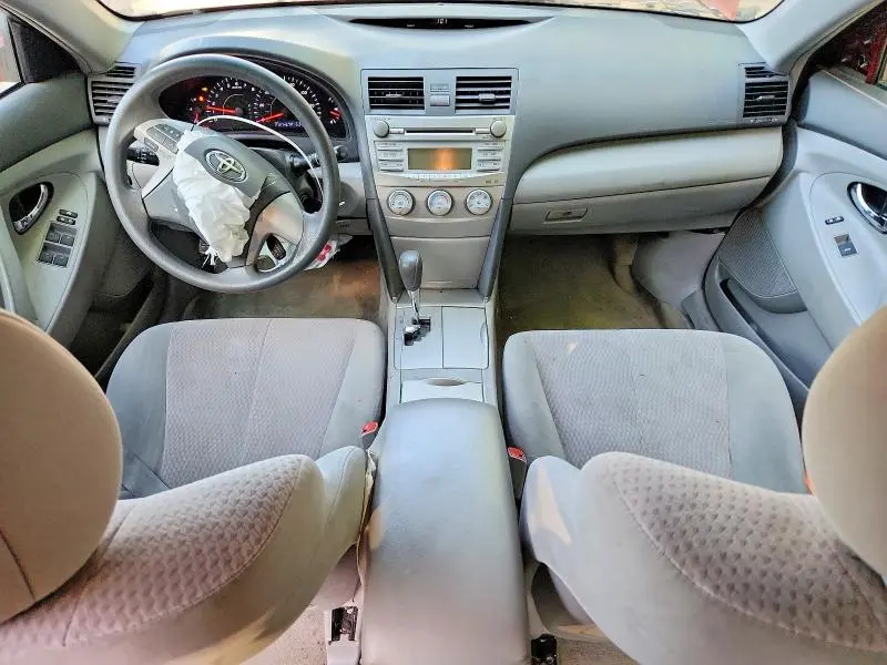 2011 TOYOTA CAMRY LE  