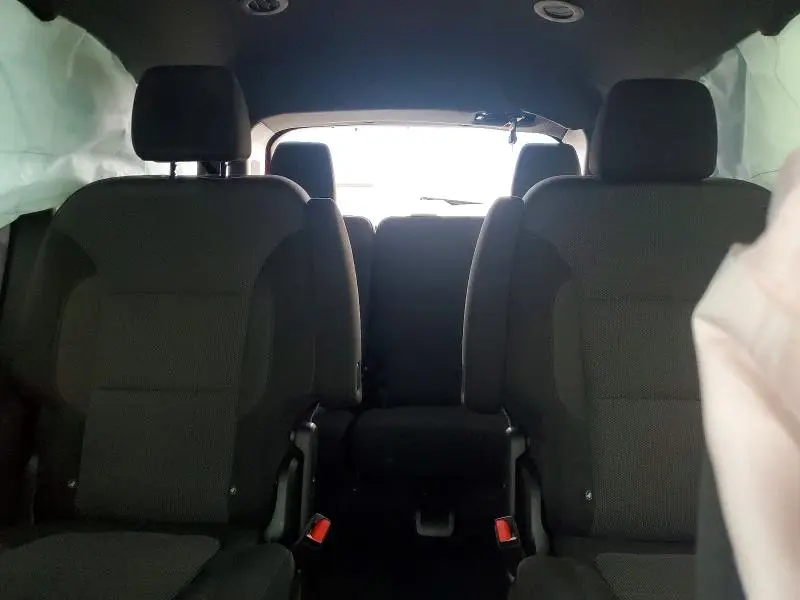 2023 CHEVROLET TRAVERSE LT  