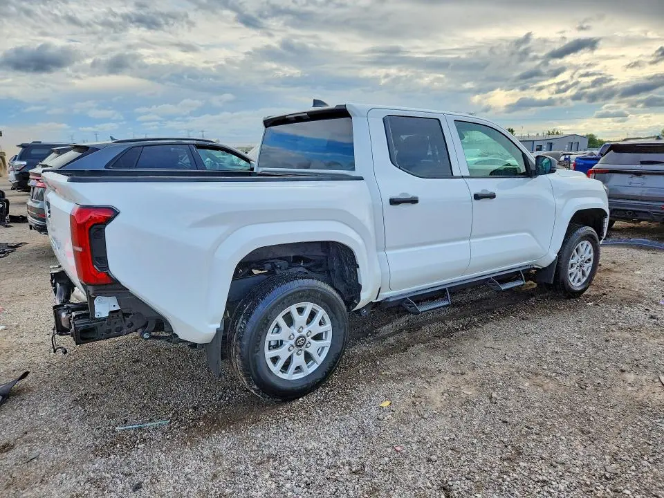 2024 TOYOTA TACOMA SR  