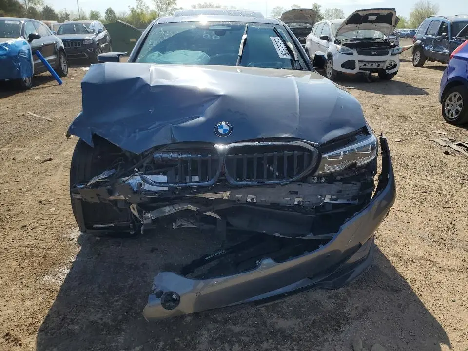 2021 BMW 530   