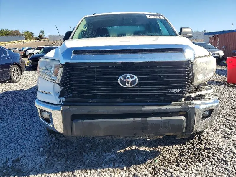 2017 TOYOTA TUNDRA SR5  