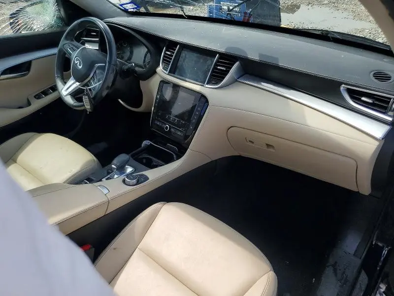 2021 INFINITI QX50 LUXE  