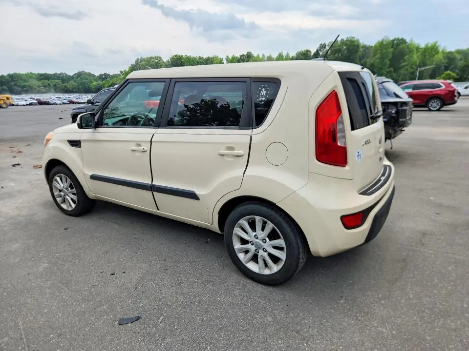 2013 KIA SOUL +  