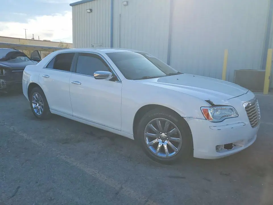2012 CHRYSLER 300 LIMITED  