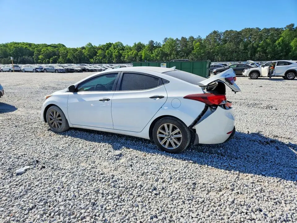 2014 HYUNDAI ELANTRA SE  