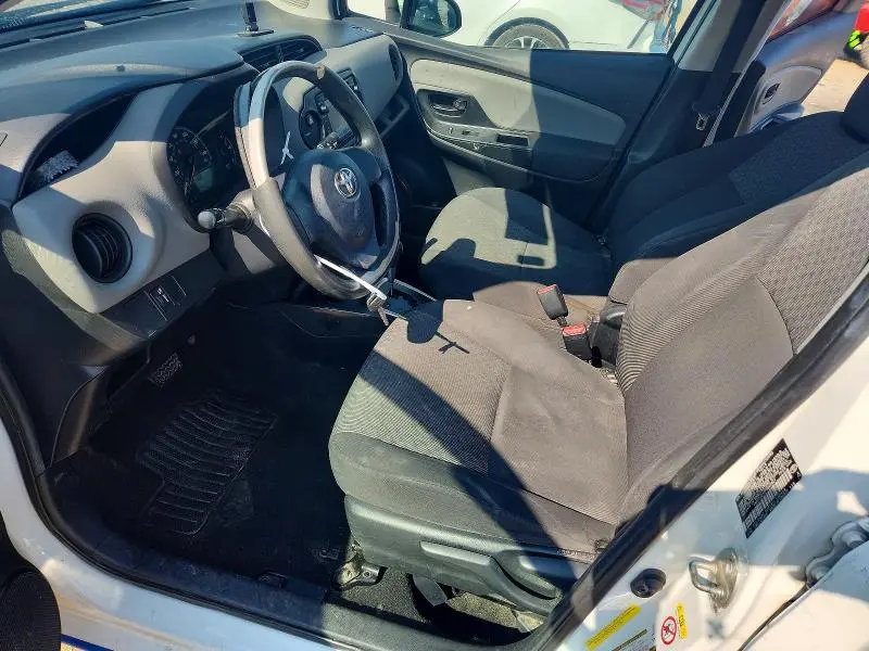 2015 TOYOTA YARIS 5-DOOR L  