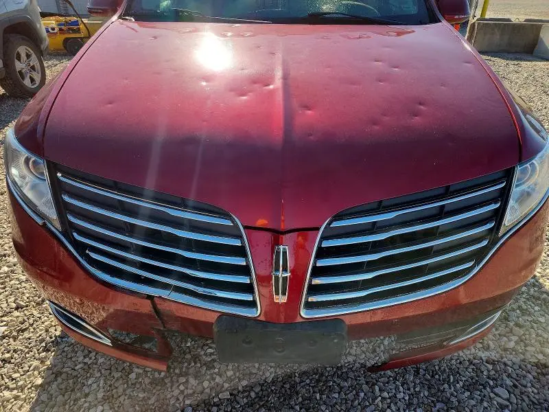 2018 LINCOLN MKT   