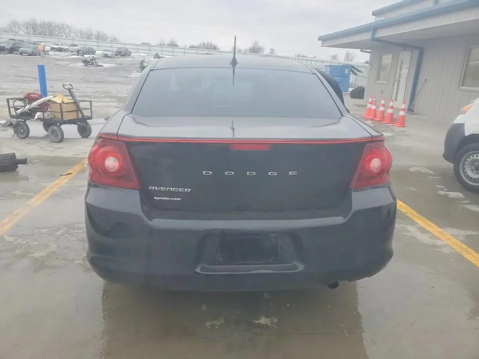 2012 DODGE AVENGER SE  