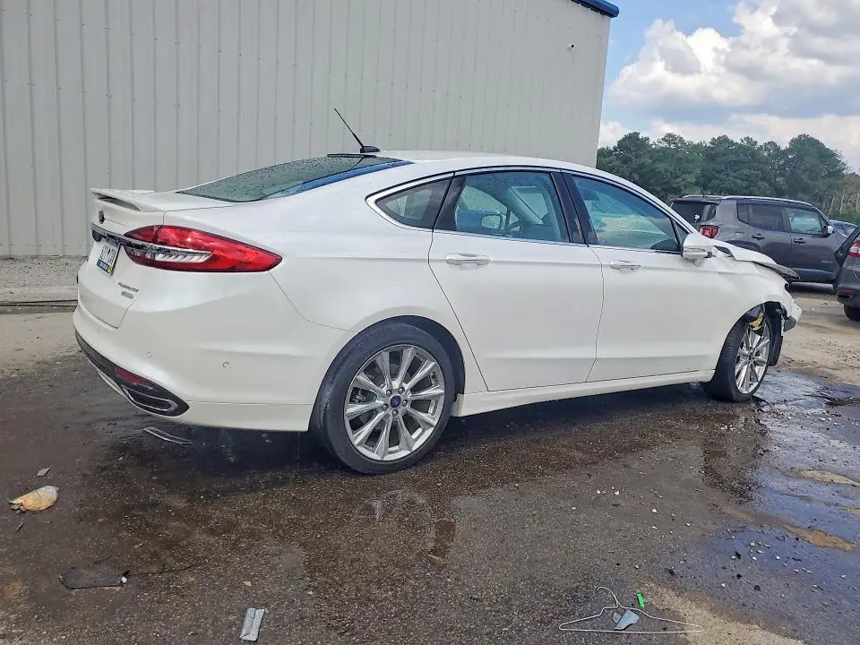 2018 FORD FUSION TITANIUM/PLATINUM  