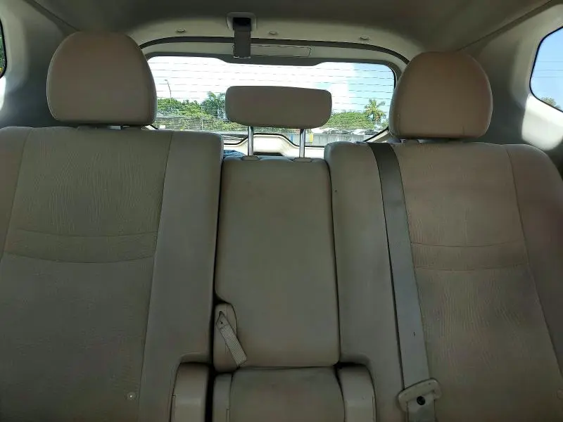 2014 NISSAN ROGUE S  