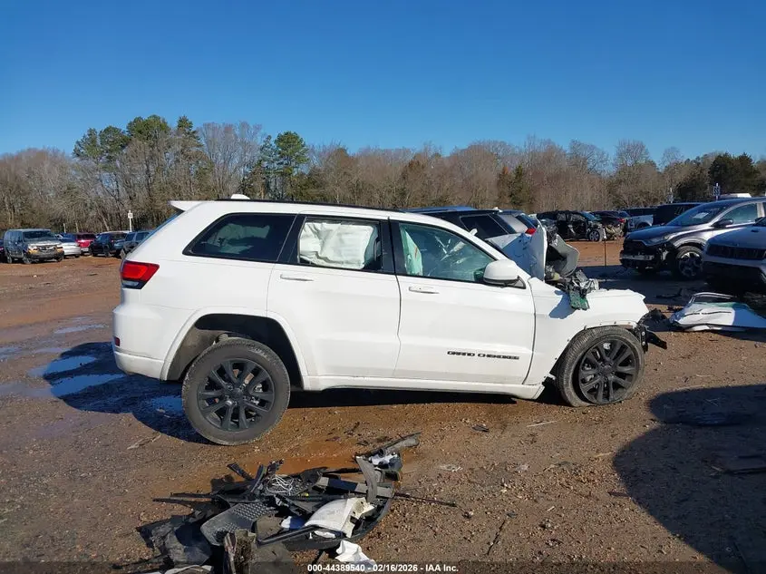 2017 JEEP GRAND CHEROKEE ALTITUDE 4X4
