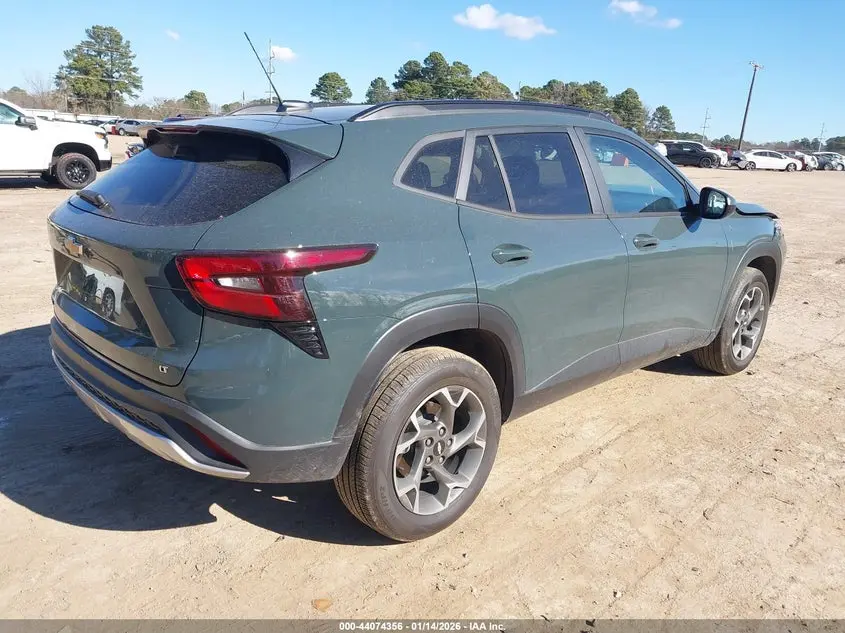 2025 CHEVROLET TRAX FWD LT