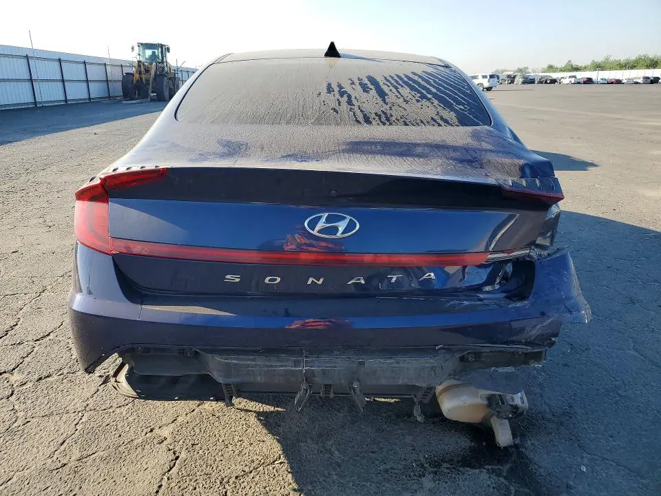 2021 HYUNDAI SONATA SE  