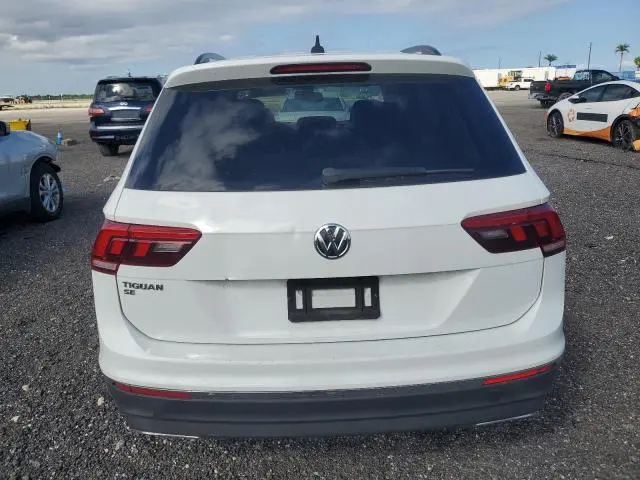 2021 VOLKSWAGEN TIGUAN SE  