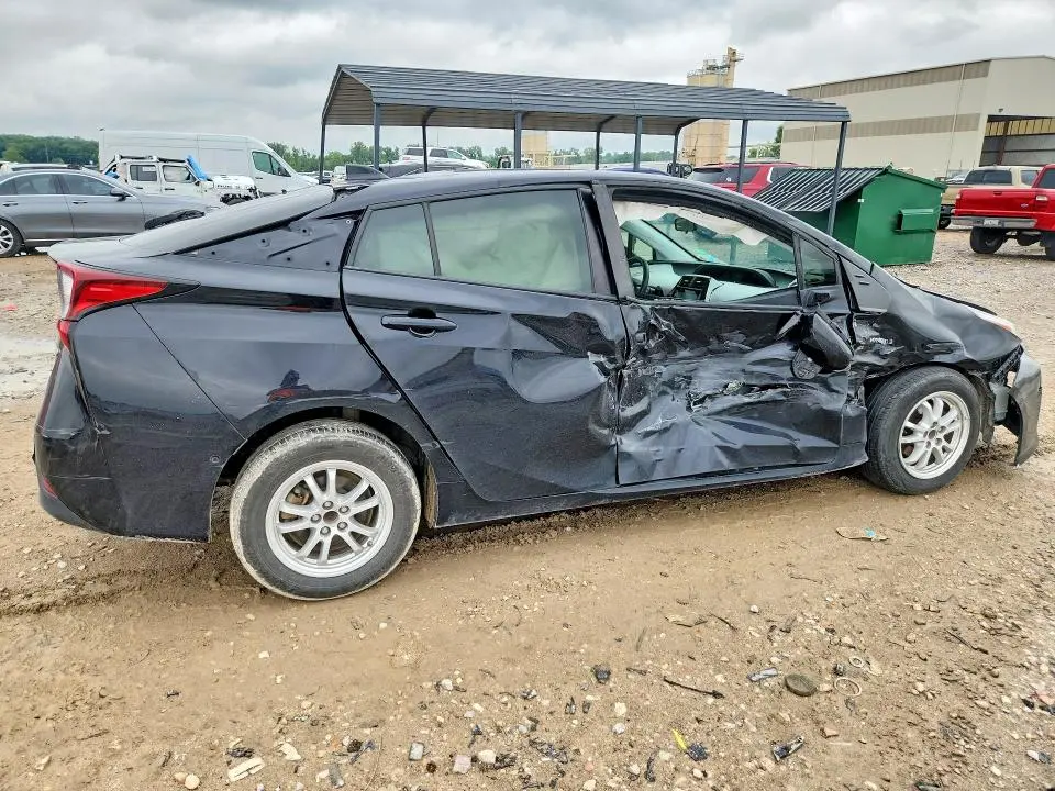 2021 TOYOTA PRIUS LE  