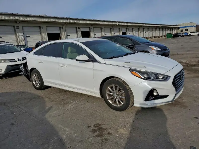 2018 HYUNDAI SONATA SE  