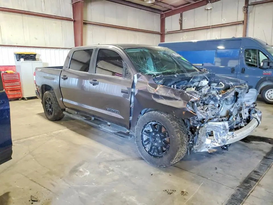 2021 TOYOTA TUNDRA CREWMAX SR5  