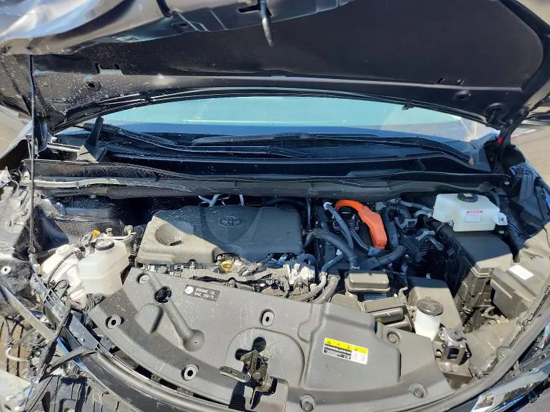 2025 TOYOTA SIENNA XLE 7-PASSENGER  