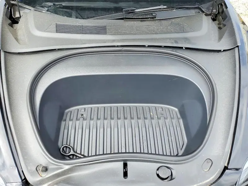 2026 TESLA MODEL 3   