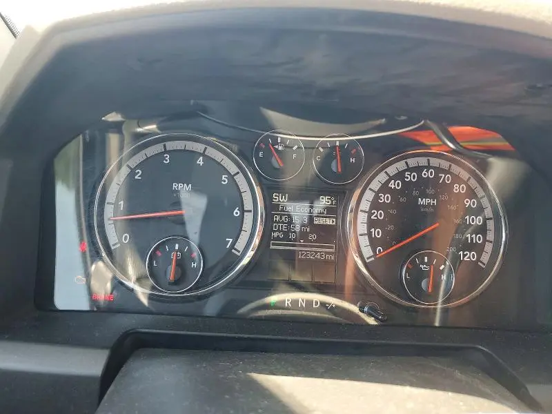 2012 DODGE RAM 1500 SLT  