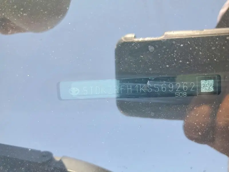 2019 TOYOTA HIGHLANDER SE  