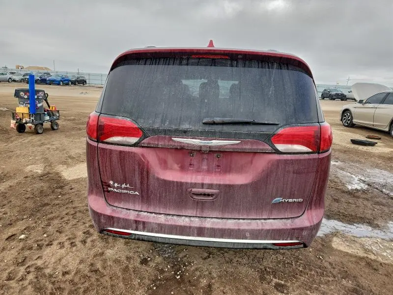 2018 CHRYSLER PACIFICA HYBRID LIMITED  