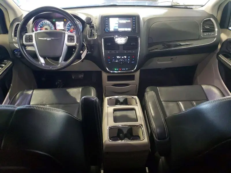 2013 CHRYSLER TOWN & COUNTRY TOURING  