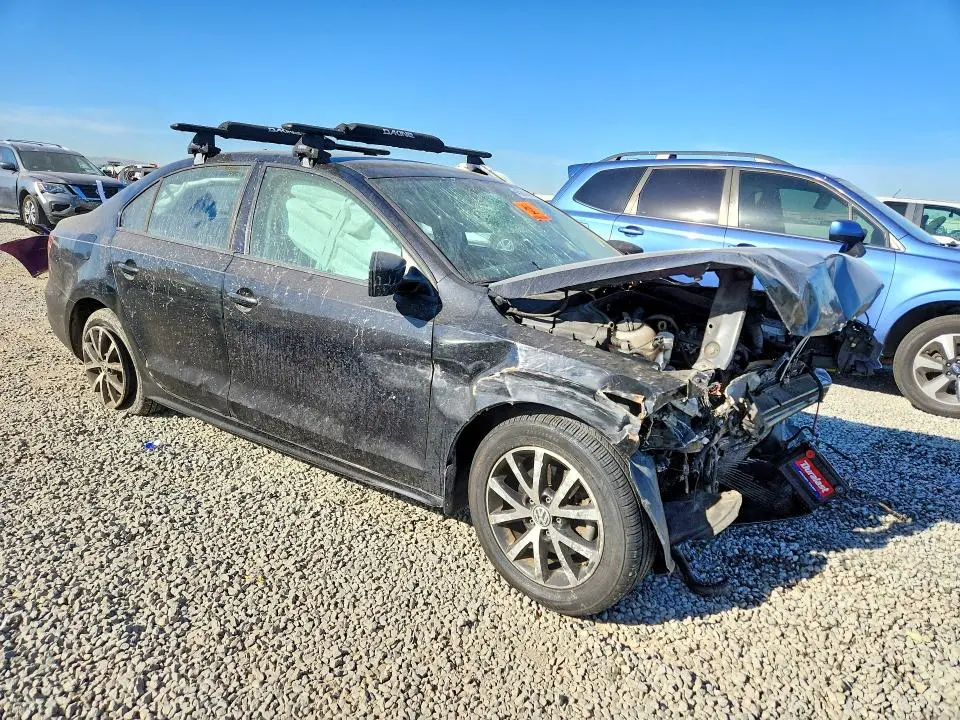 2016 VOLKSWAGEN JETTA SE  