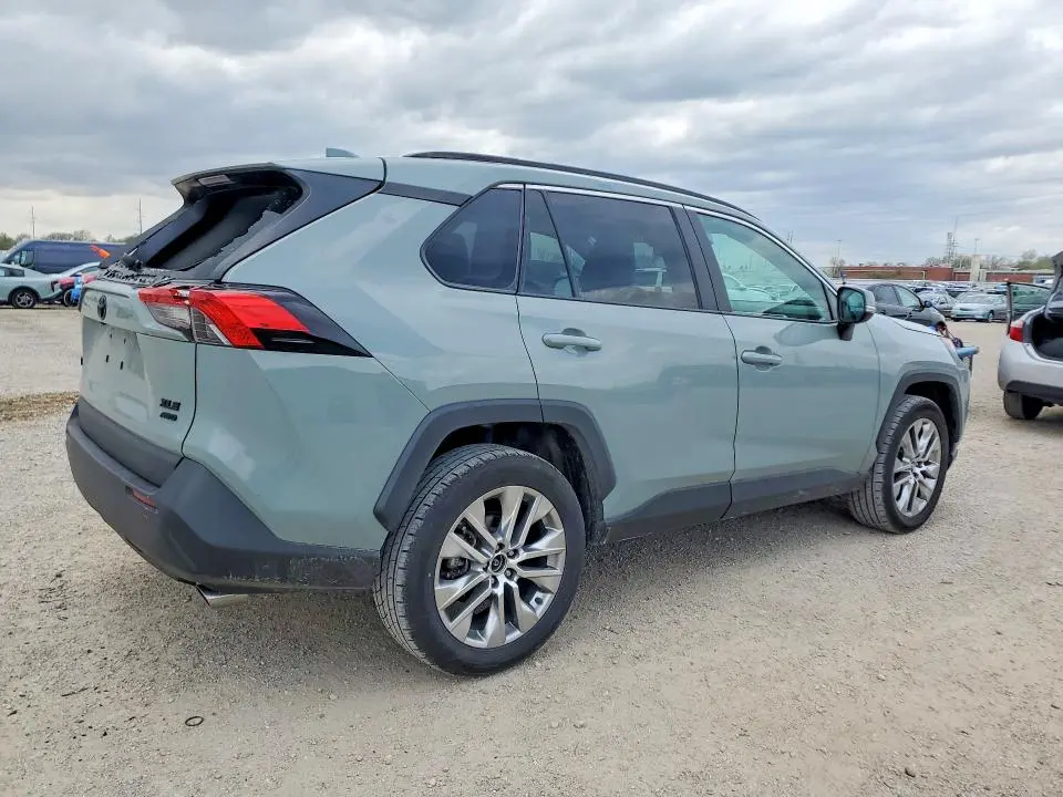 2020 TOYOTA RAV4 XLE PREMIUM  