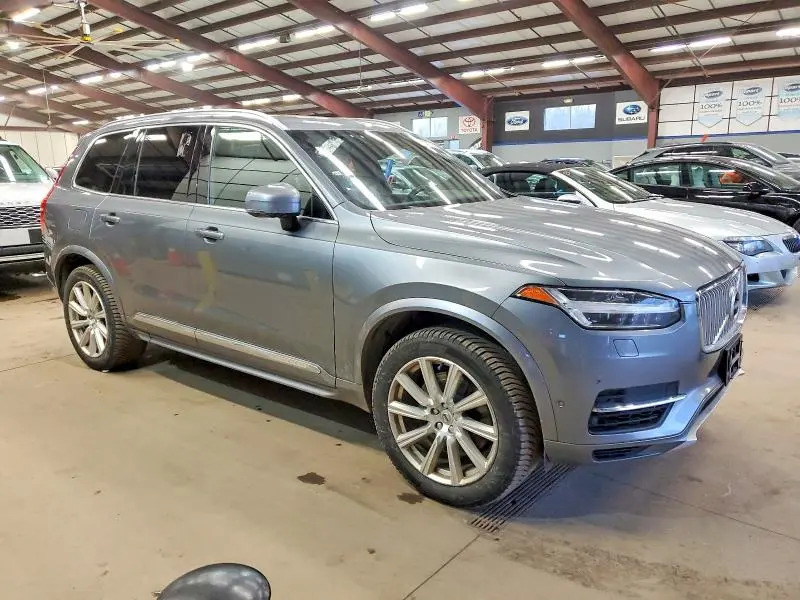 2016 VOLVO XC90 T8  