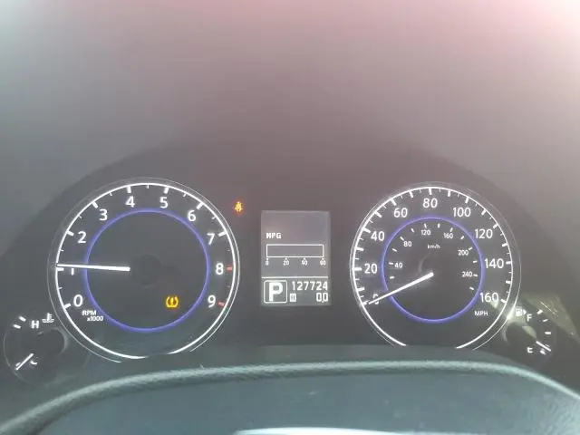 2012 INFINITI G37 
