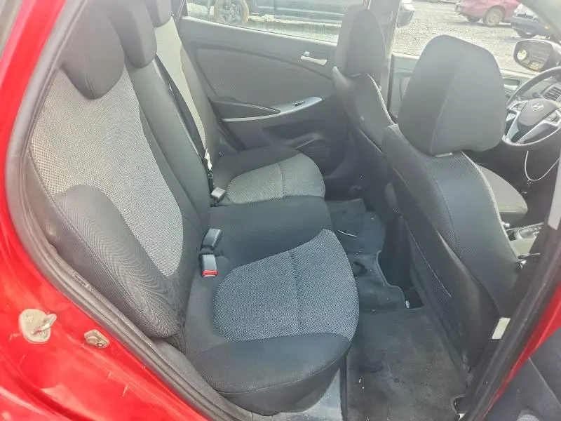 2013 HYUNDAI ACCENT GLS  