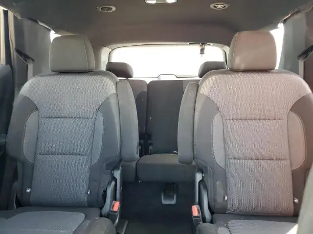 2023 CHEVROLET TRAVERSE LT  