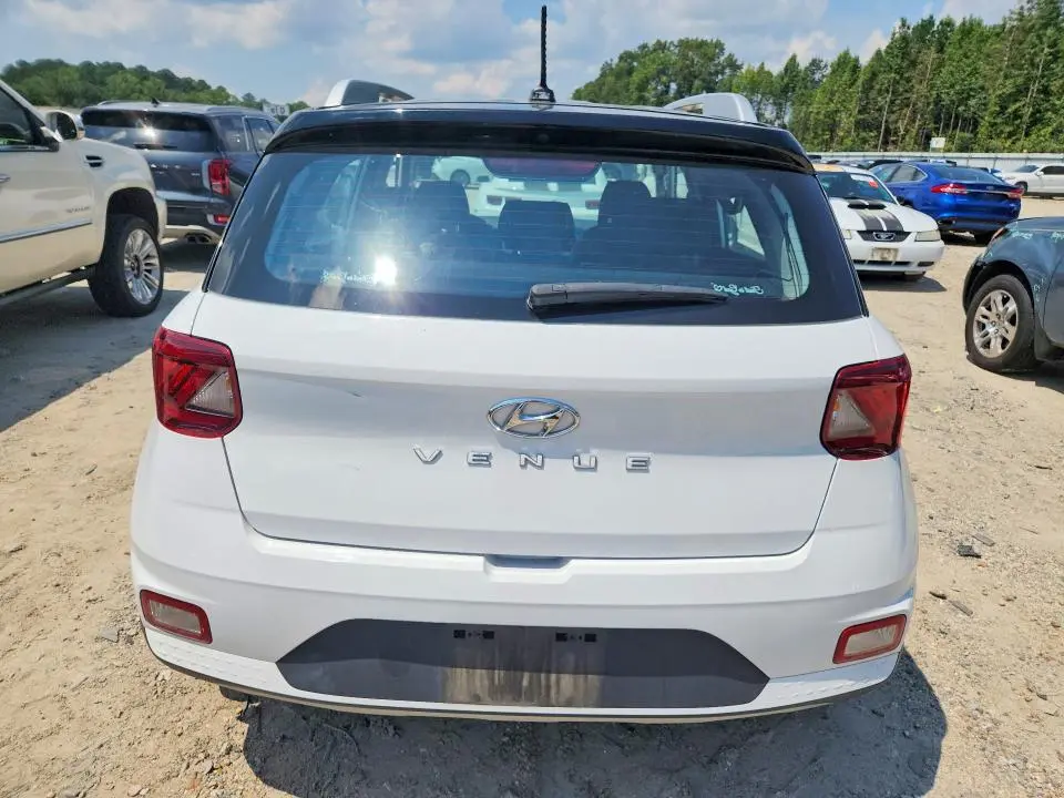 2023 HYUNDAI VENUE LIMITED  