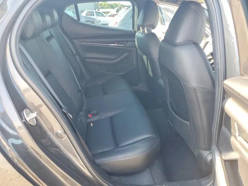 2021 MAZDA 3 SELECT  